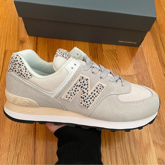 New Balance Shoes - New Balance 574 Women’s Sneakers